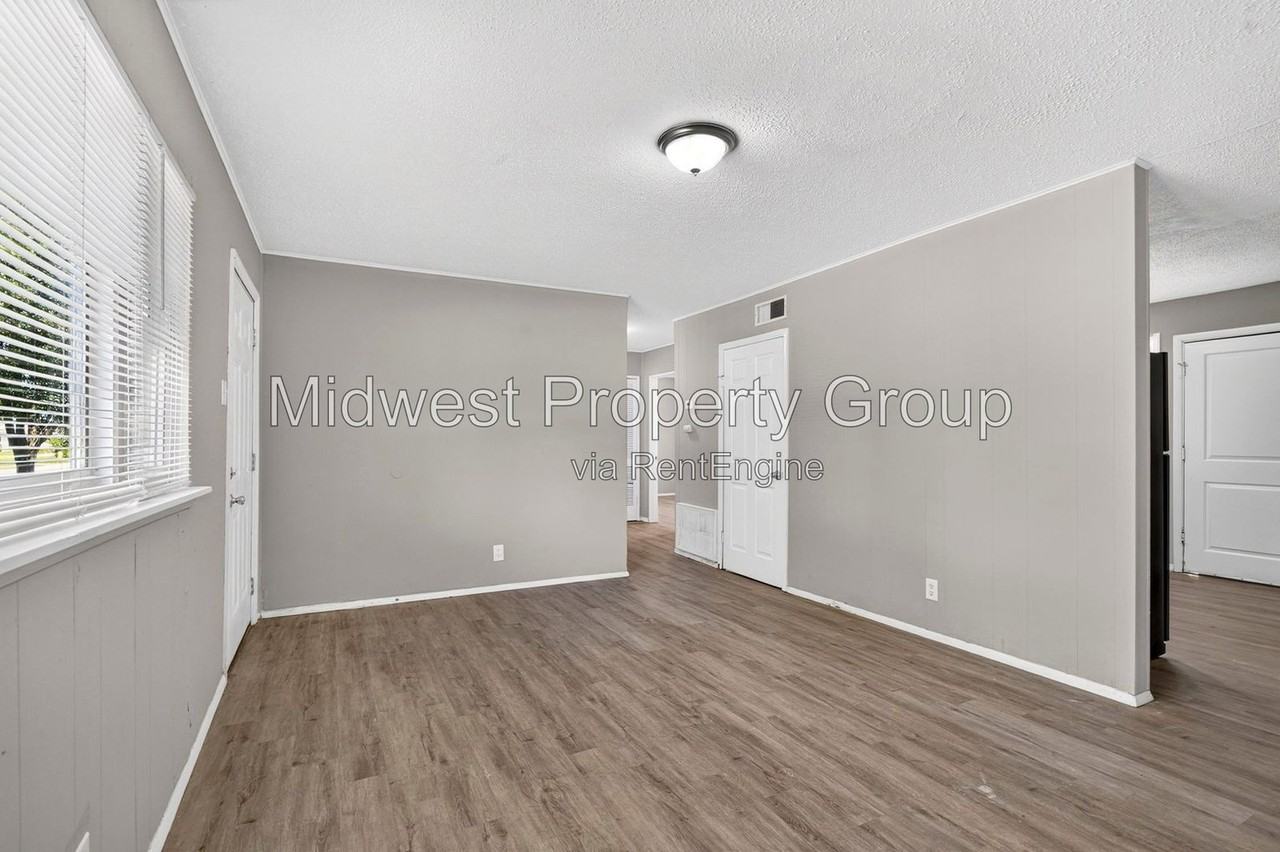 1446 Vero Dr - Photo 7 of 25