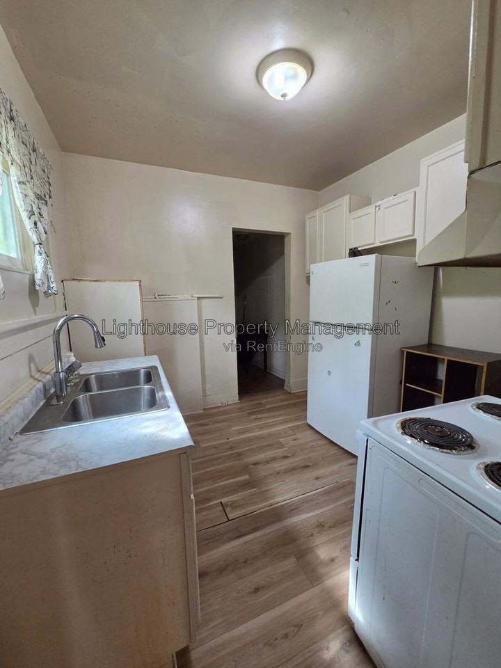 112 E Britain Ave #1 - Photo 2 of 7