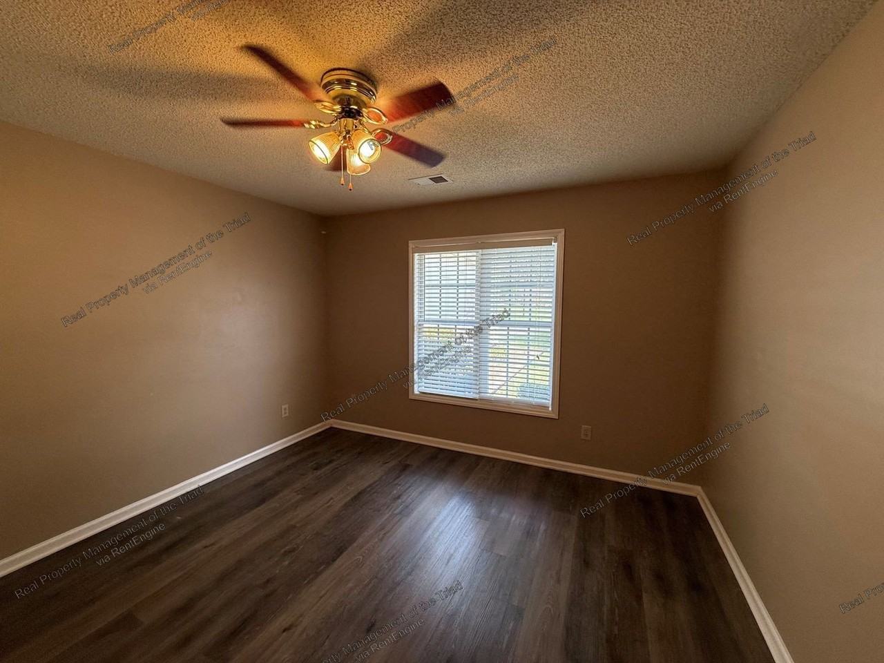 3925 Cobblestone Bend Dr - Photo 7 of 21