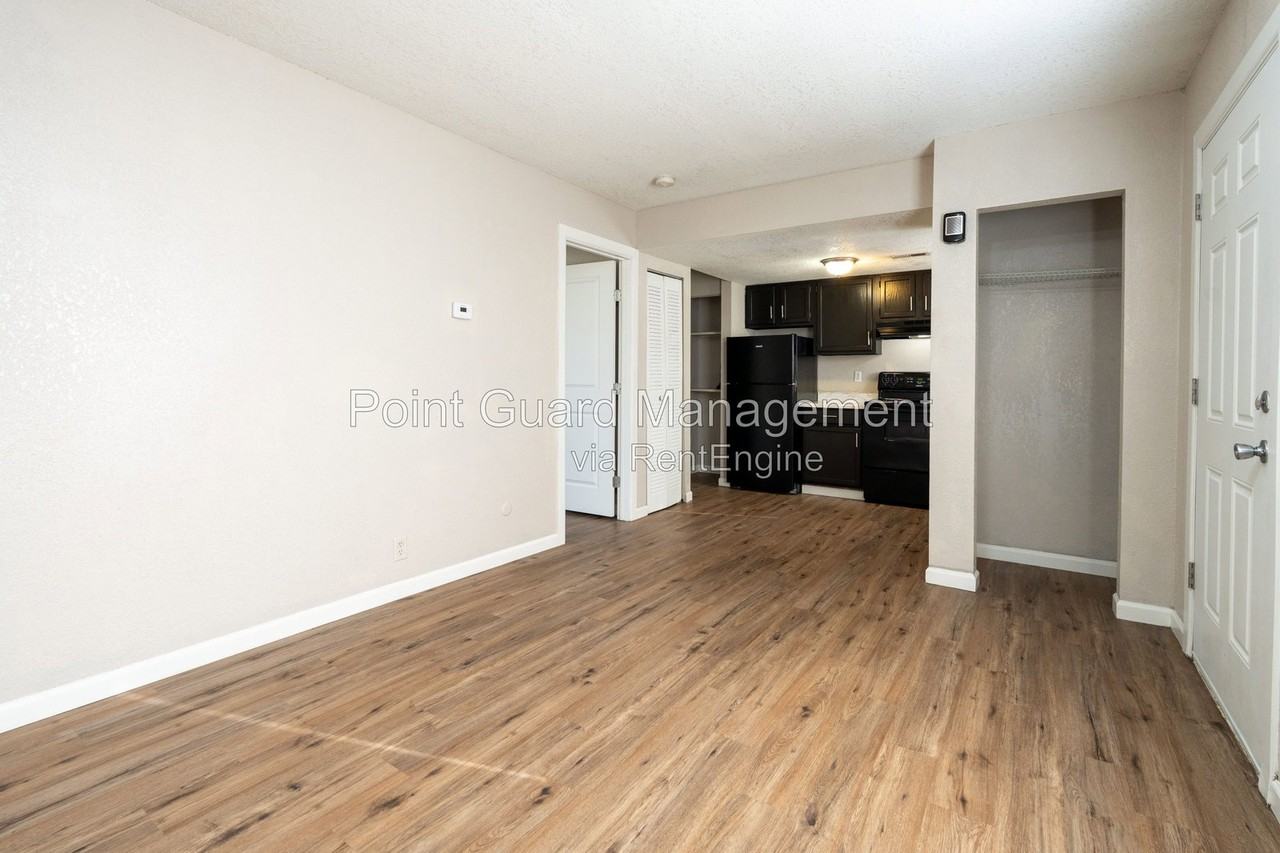 3033 Jackson North Avenue #1 - Photo 3 of 27