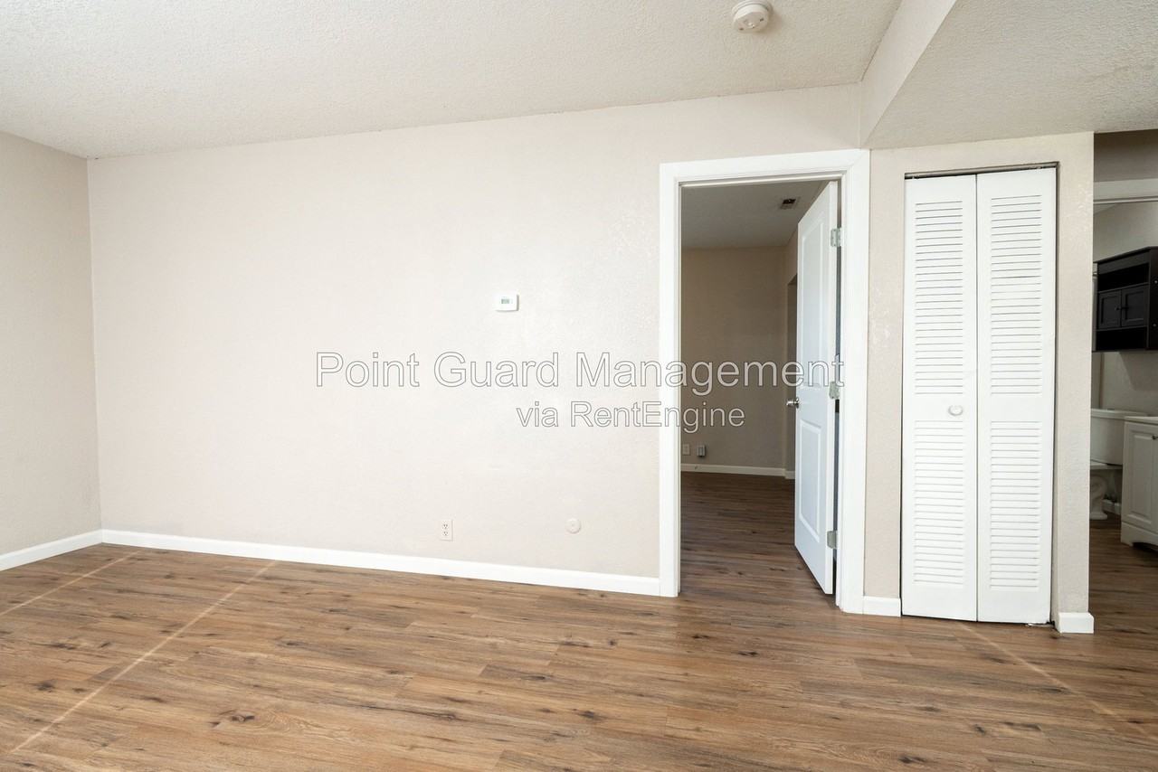 3033 Jackson North Avenue #1 - Photo 6 of 27