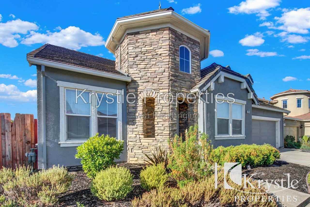 625 Purple Martin Dr - Photo 6 of 32