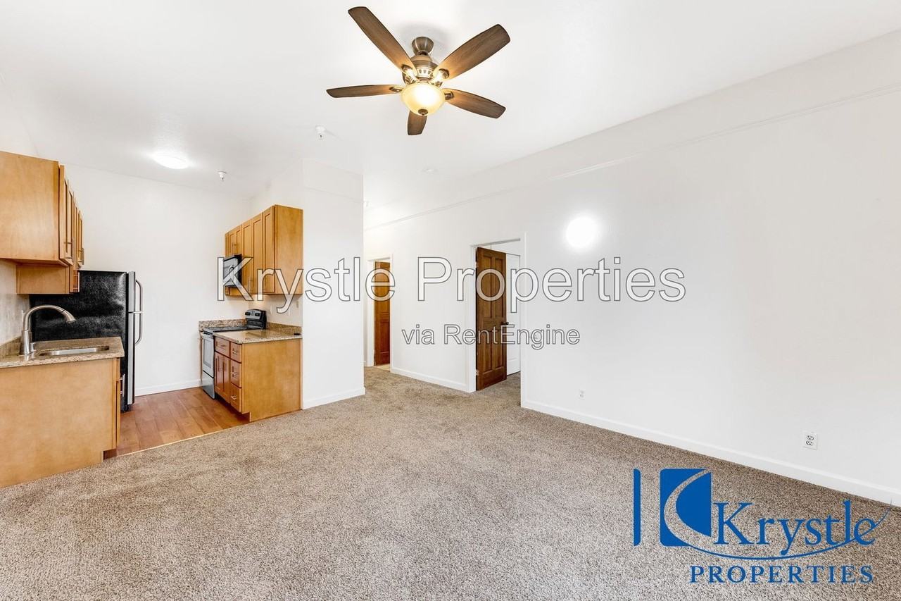 300 Virginia St #4 - Photo 3 of 15
