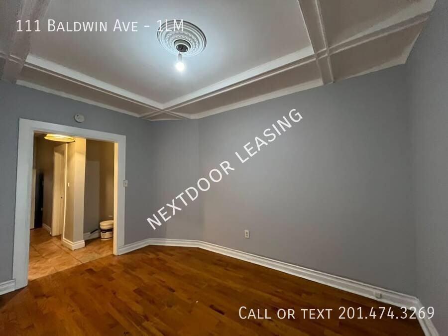 111 Baldwin Ave #1LM - Photo 5 of 8