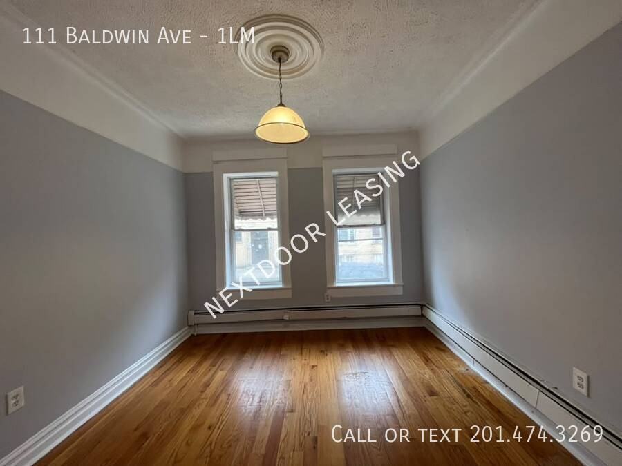 111 Baldwin Ave #1LM - Photo 7 of 8