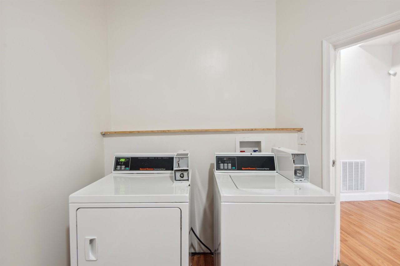 1606 Gwynns Falls Pkwy #1 - Photo 7 of 9