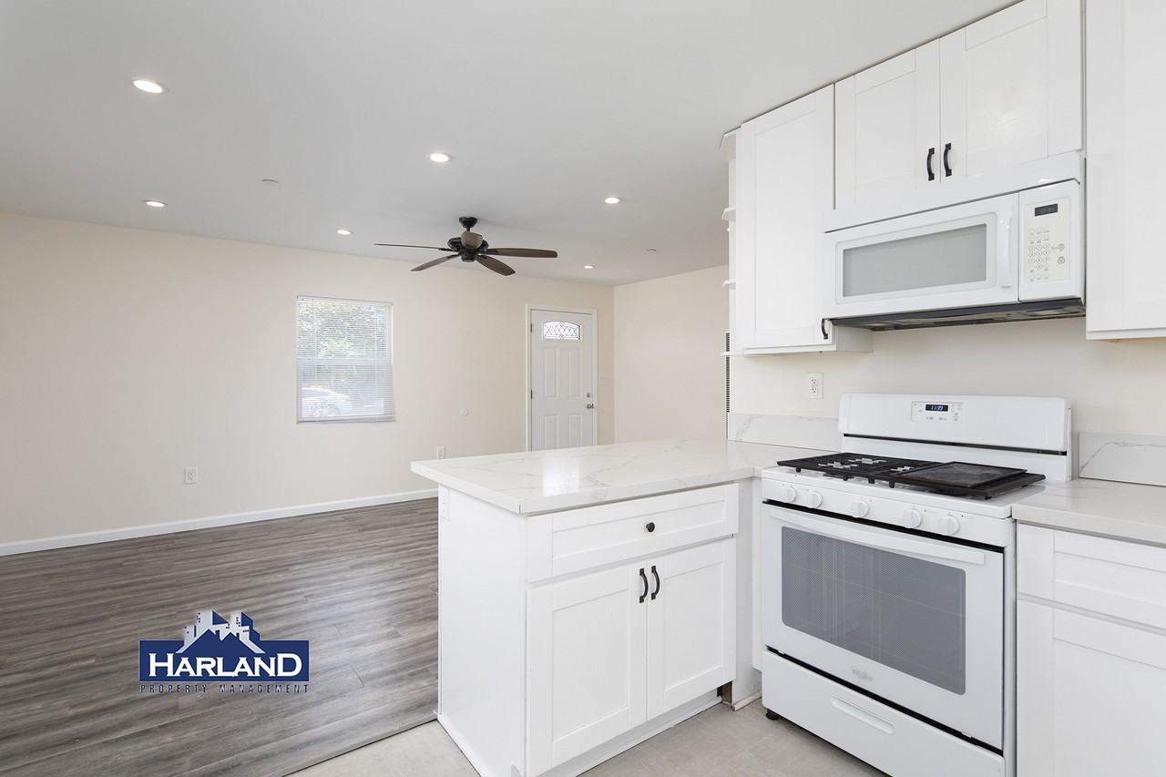 1270 14th St - Photo 5 of 19