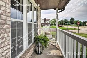 featured image of 534 Southampton Dr