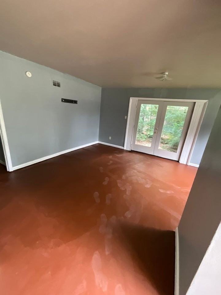 835 Pine Tree Dr - Photo 5 of 16