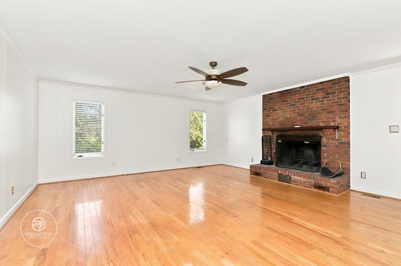 4449 Orchard Knob Ln - Photo 3 of 27
