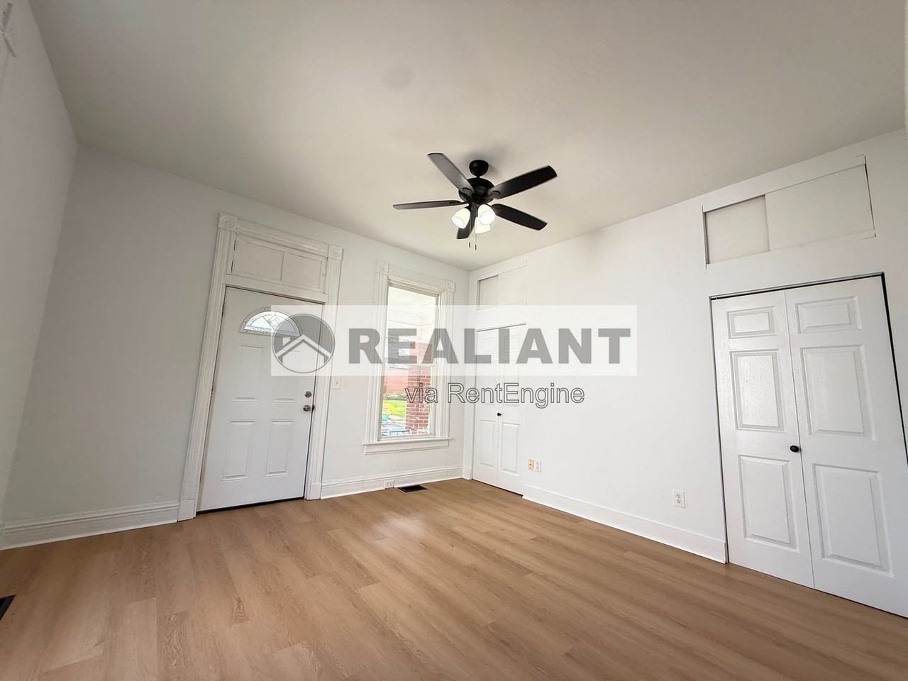 124 W 31st St - Photo 7 of 12