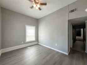 908 S 19th St #B - Photo 1 of 1