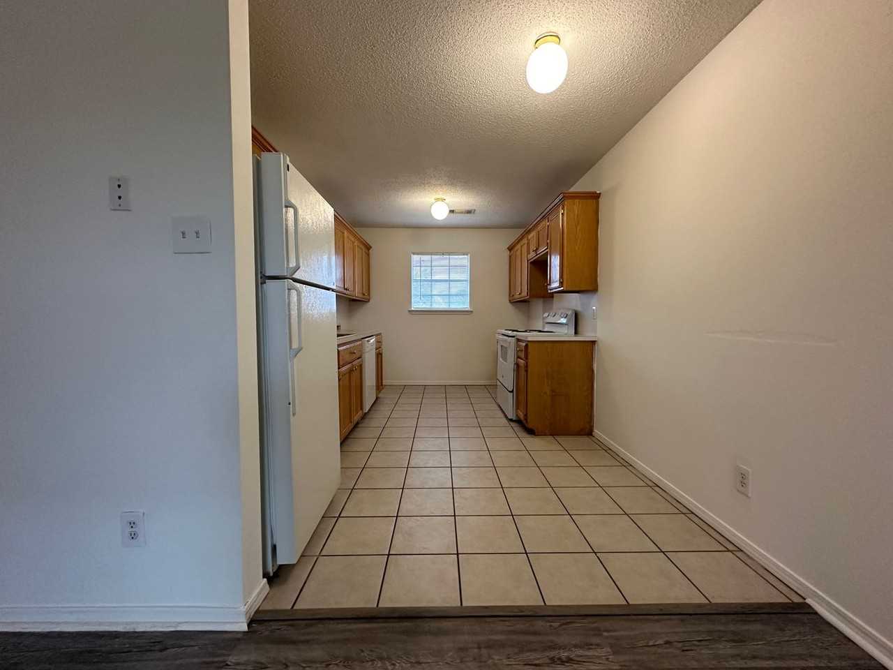 4717 S 29th St #C - Photo 5 of 10