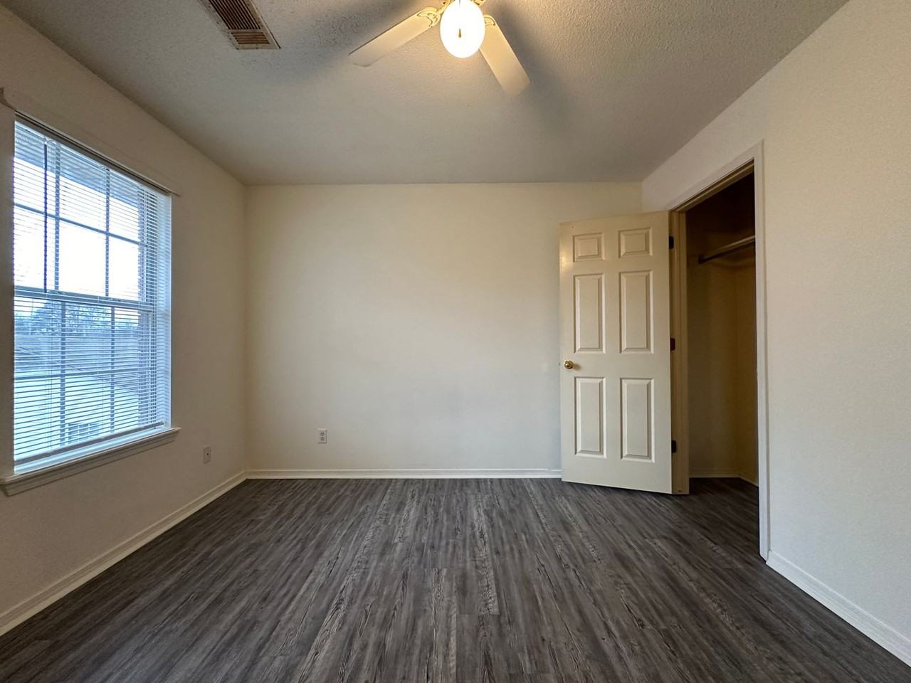 4717 S 29th St #C - Photo 6 of 10
