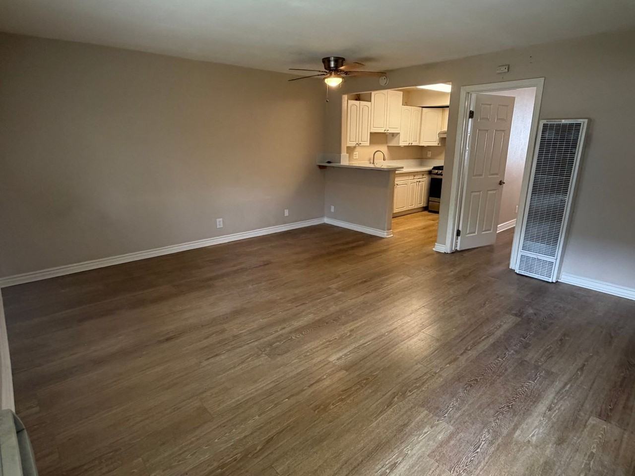 2119 E Westport Dr #2 - Photo 4 of 15