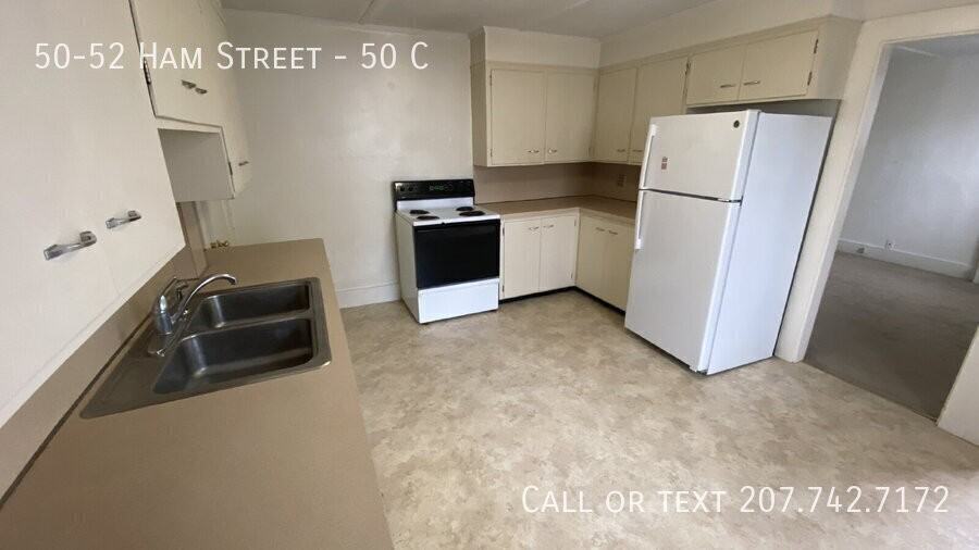 5052 Ham St #50C - Photo 5 of 17