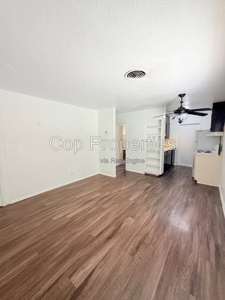 148 Cloudhaven Dr #2 - Photo 4 of 11