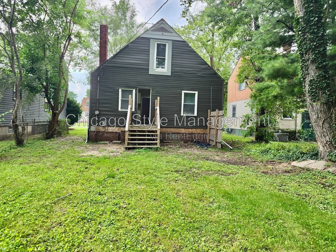 14813 Evers St - Photo 2 of 30