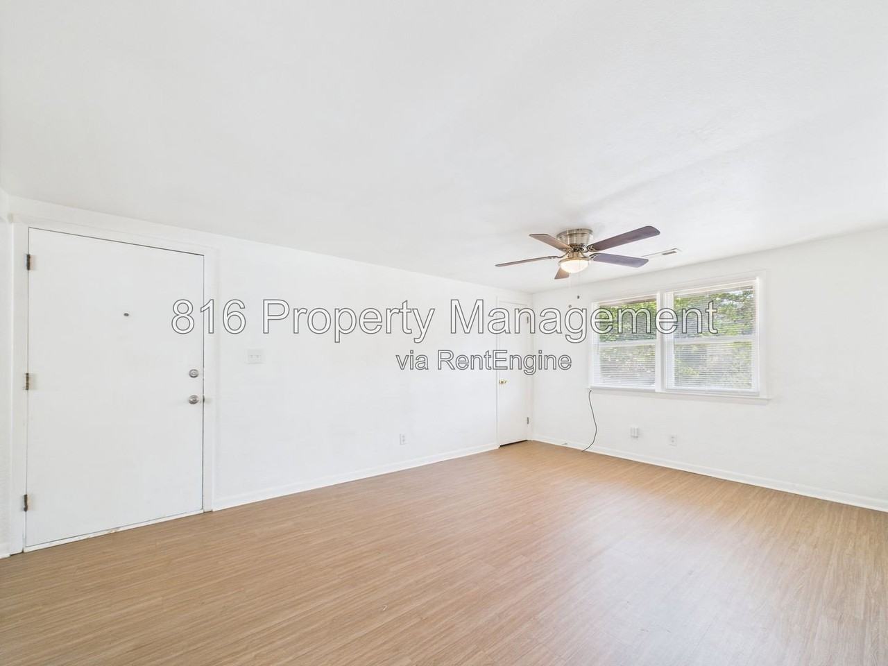639 S Crysler Ave #A - Photo 2 of 12