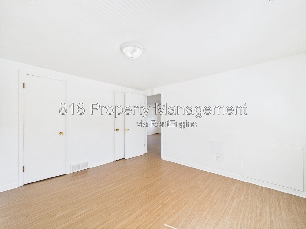 639 S Crysler Ave #A - Photo 5 of 12