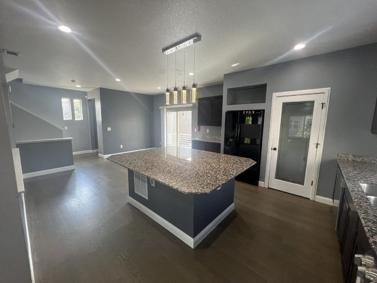 5027 Andes Way - Photo 7 of 41