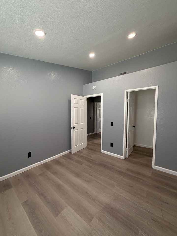 1595 Sycamore Ln - Photo 4 of 37