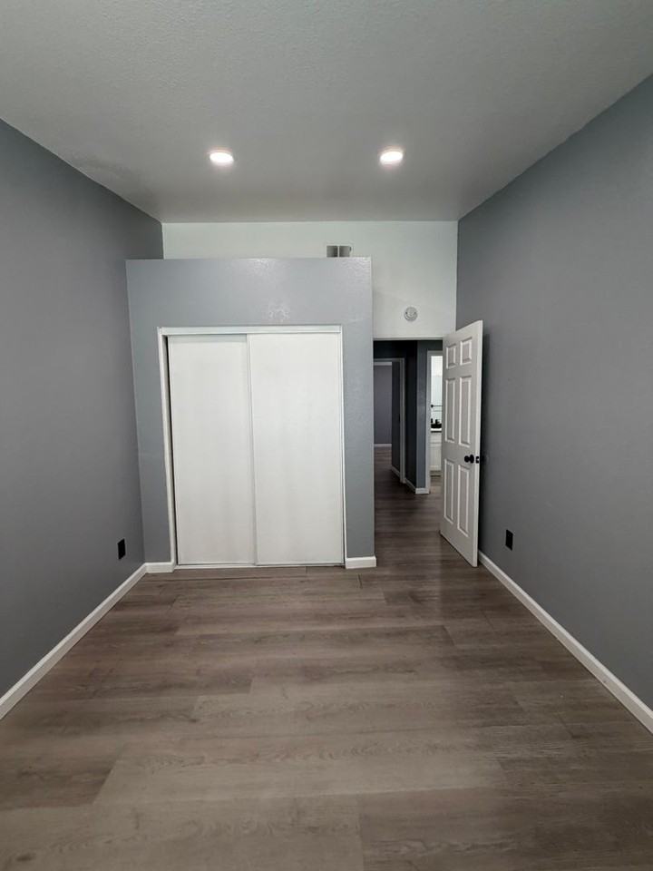 1595 Sycamore Ln - Photo 7 of 37