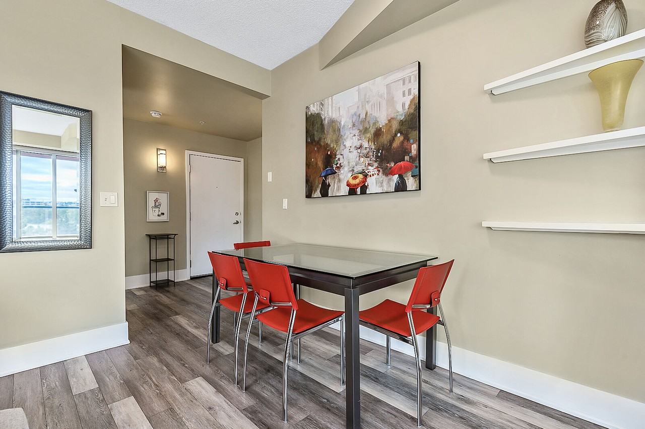 205 Riverfront Ave Sw - Photo 2 of 15