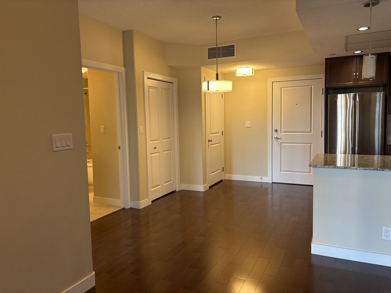 24 Varsity Estates Cir Nw - Photo 3 of 13