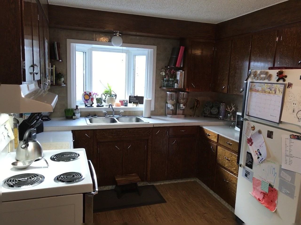 19 Madonna Dr - Photo 3 of 20