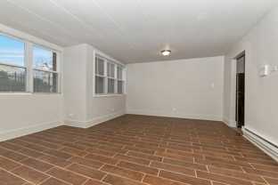 6603 S Rhodes Ave - Photo 1 of 1
