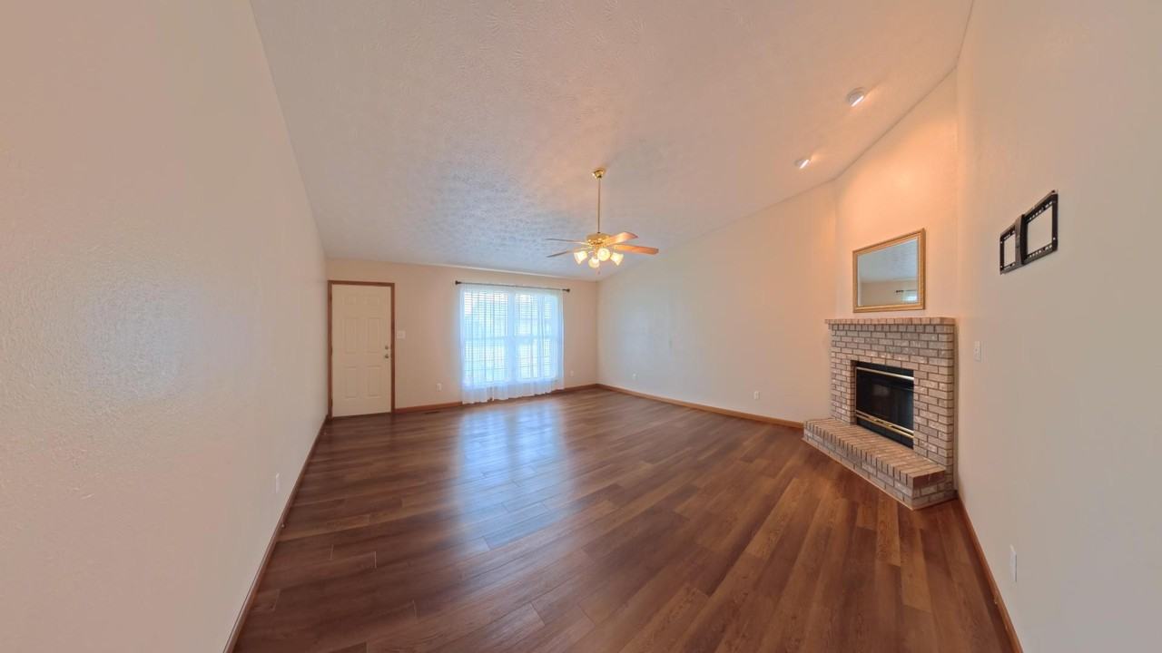 304 Erin Dr #1 - Photo 7 of 26