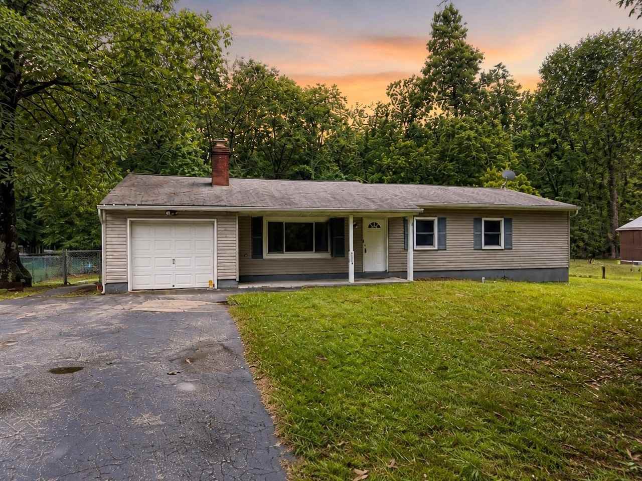875 Bowman Rd