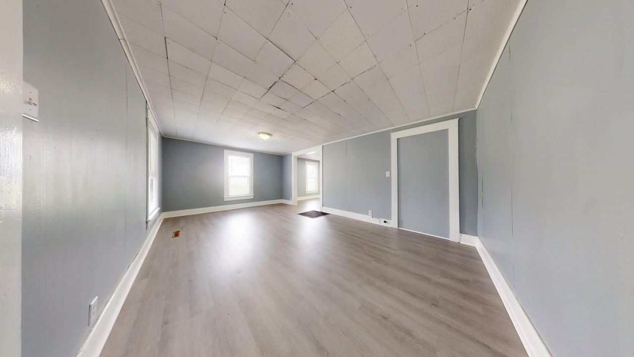 528 Johns Ave - Photo 4 of 15