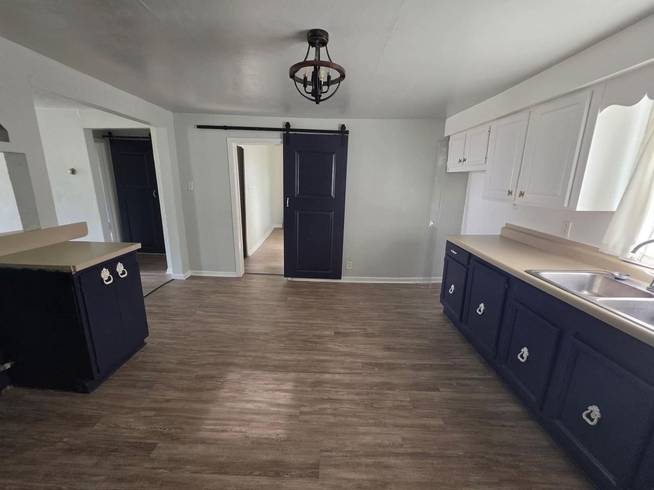508 Truman St - Photo 3 of 13