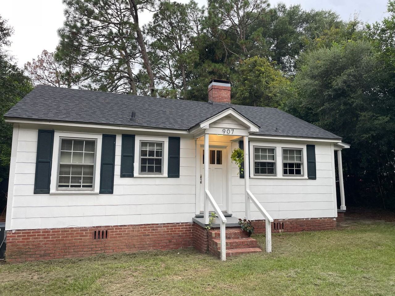 907 Cherokee Ave - Photo 2 of 20