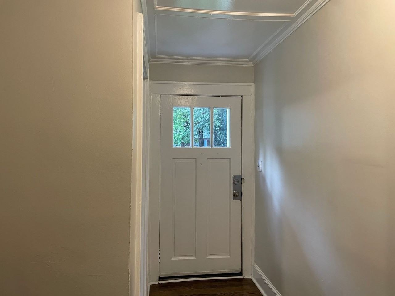 907 Cherokee Ave - Photo 3 of 20
