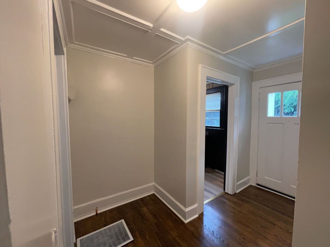907 Cherokee Ave - Photo 4 of 20