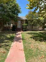 featured image of 2637 Pine St