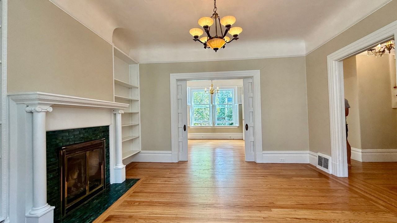 33 Lloyd St - Photo 6 of 50