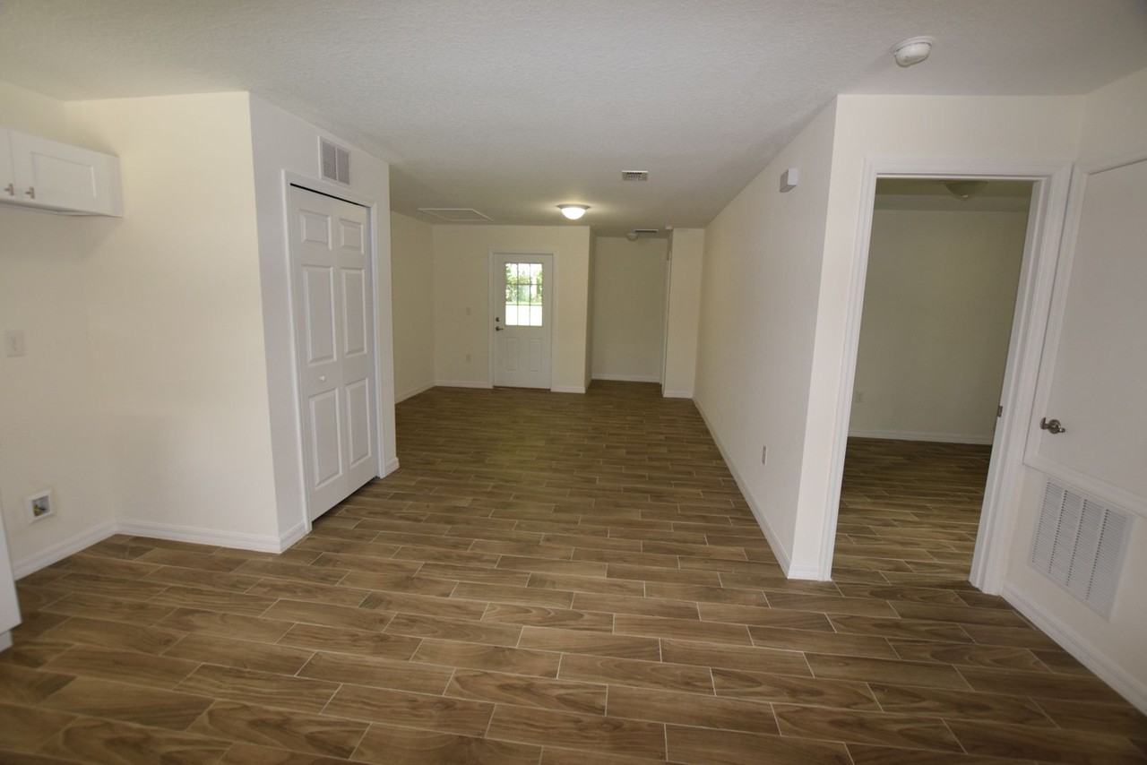 2318 W Cannon Ter Nw #B - Photo 6 of 20