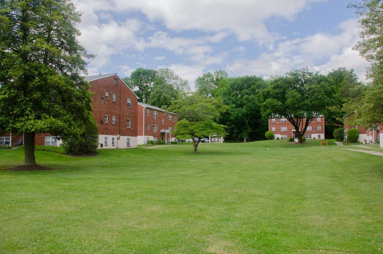 Springwood Garden Apartments - Photo 6 of 28