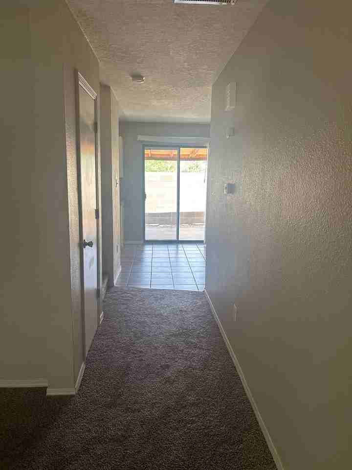 6405 La Habra Ln Ne - Photo 4 of 24