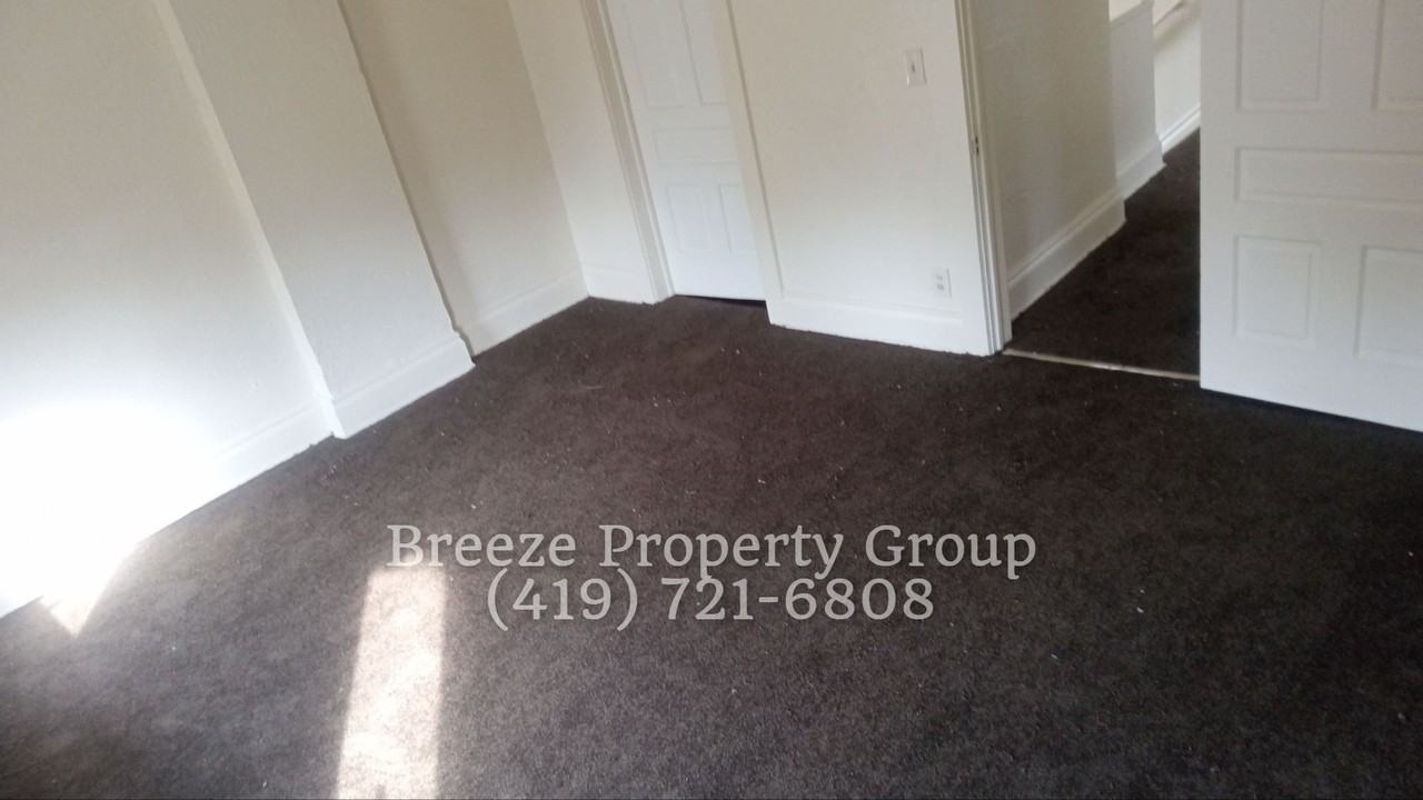 1434 N Ontario St - Photo 2 of 6