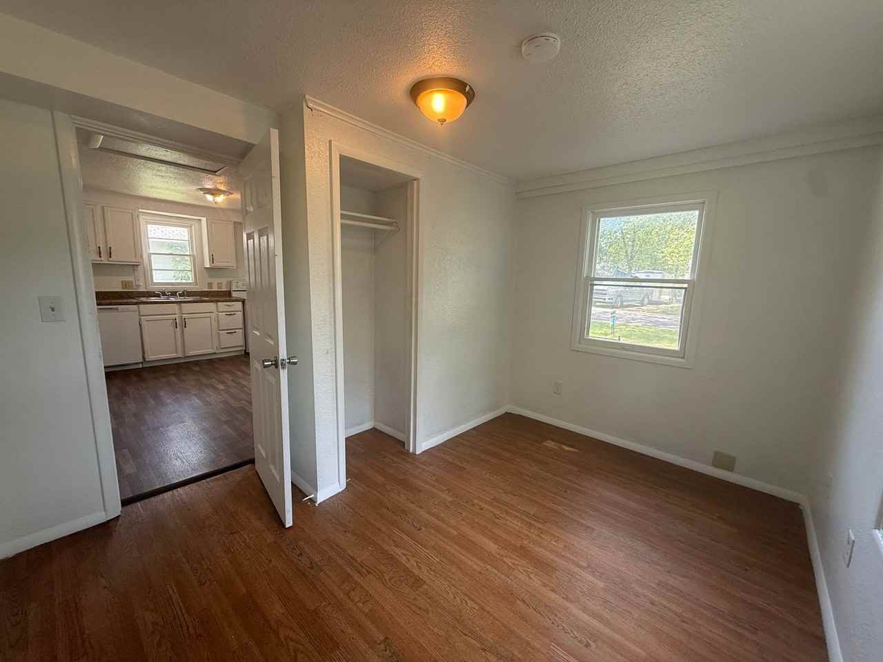 2541 W State St - Photo 4 of 9