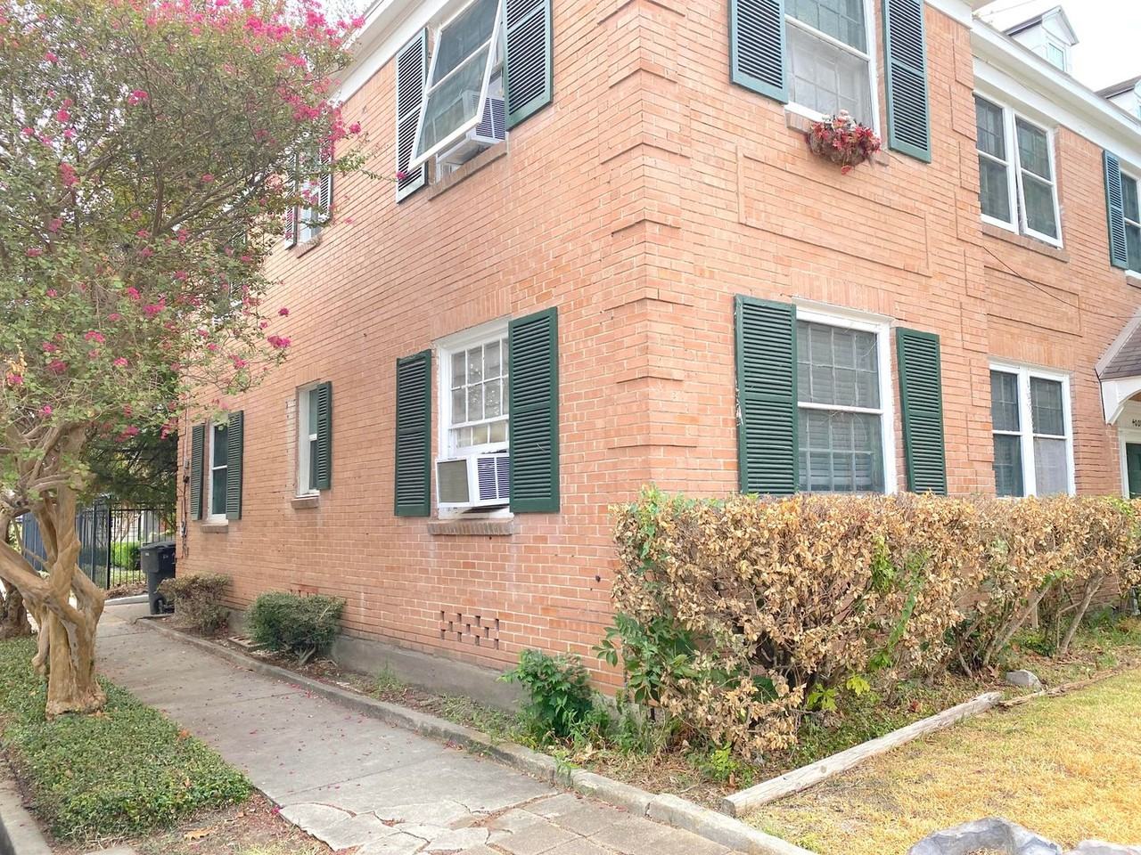 4001 Austin St #3 - Photo 2 of 16