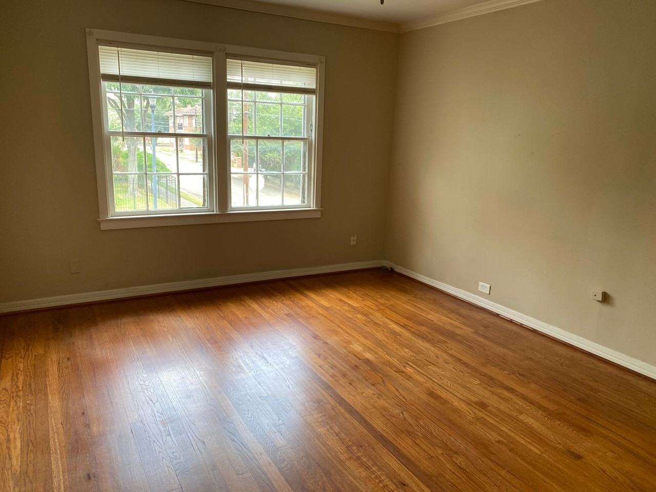 4001 Austin St #3 - Photo 4 of 16