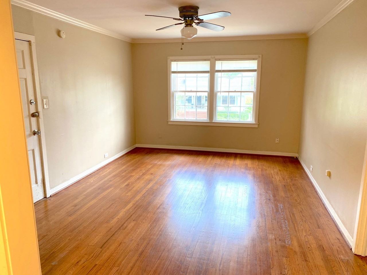 4001 Austin St #3 - Photo 6 of 16