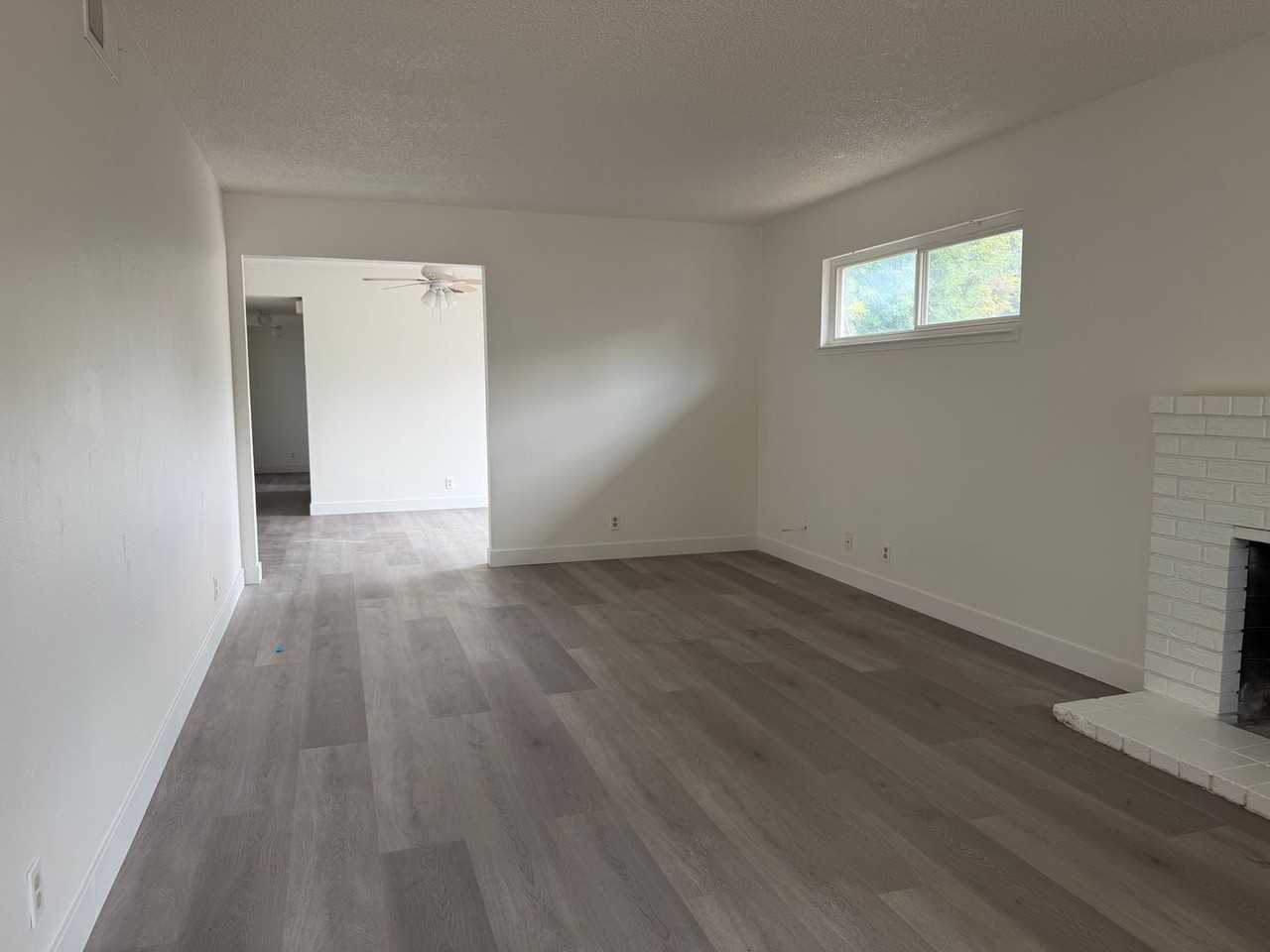 2635 Moderna Ct - Photo 2 of 27