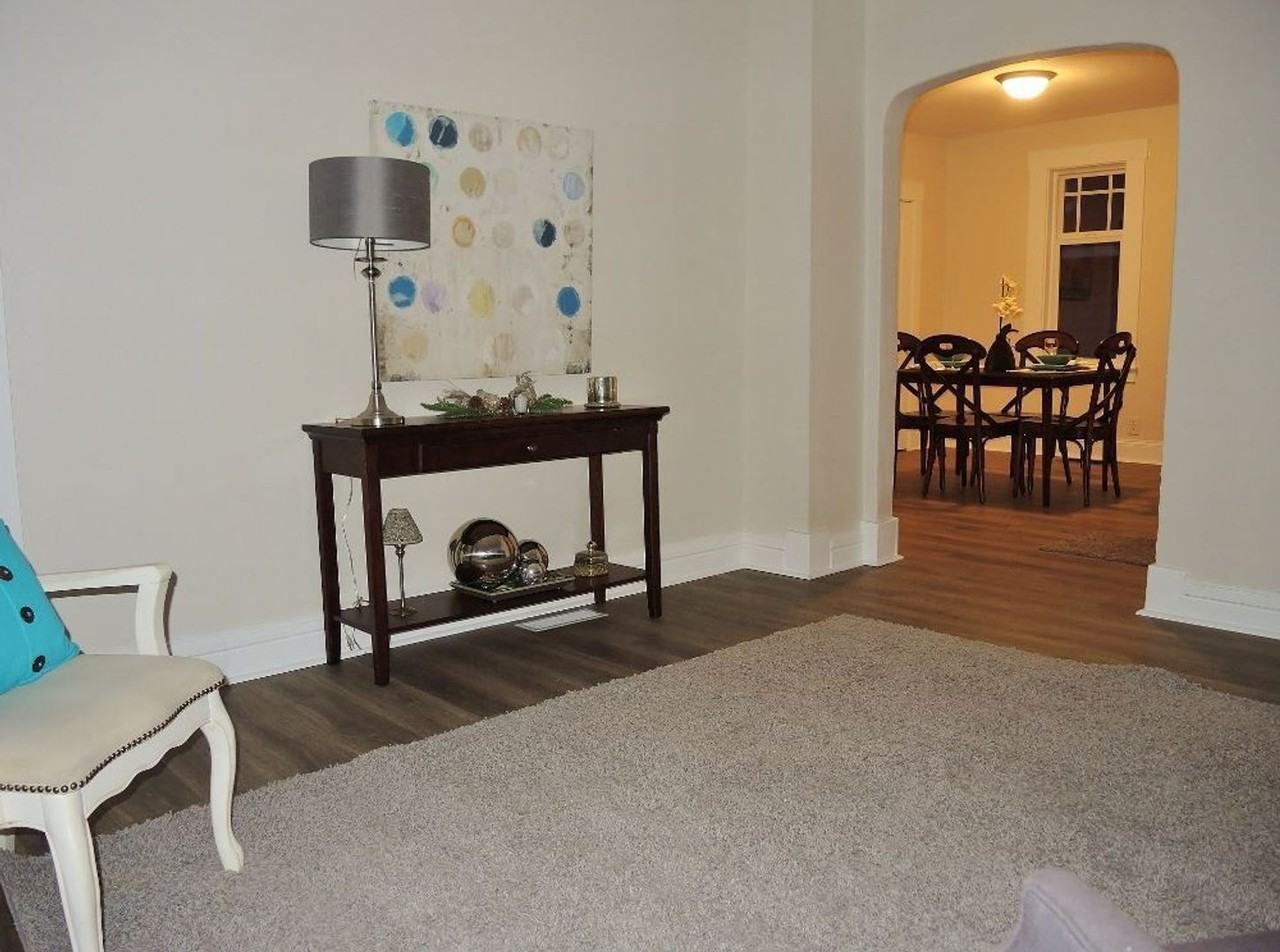 614 E Hartson Ave - Photo 3 of 35